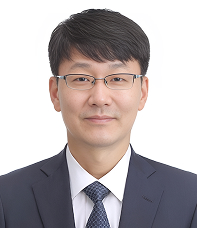 신원식 사내이사